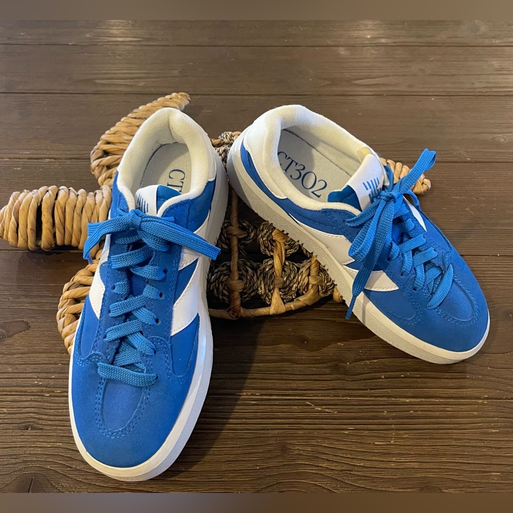 New Balance Women’s CT 302 Blue Oasis Sneakers Size 6W